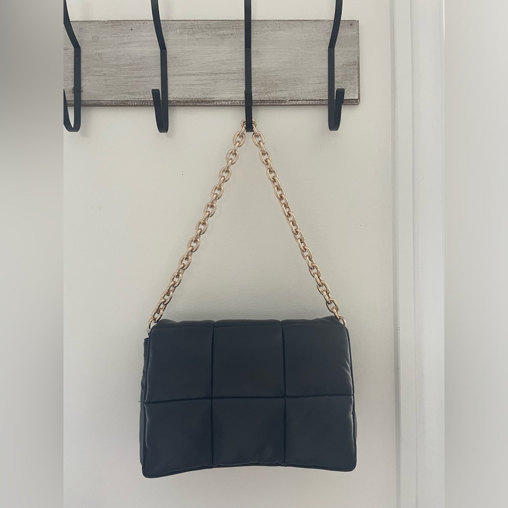 Black Quilted Puffy Vegan Leather Shoulder Bag with Gold Chain Strap - Picture 3 of 7